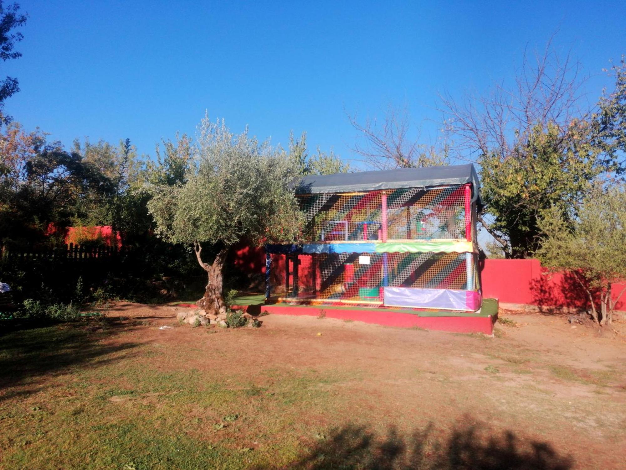 Complejo Aldea Vetonia Check Out Hasta Las 20H Parque De Mascotas Zonas Infantiles Ideal Grupos Parejas Familias Informate Apertura Piscina 1 De Mayo Hervás Dış mekan fotoğraf